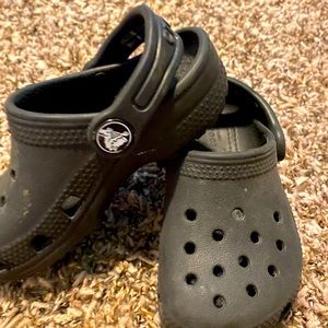 Toddler crocs